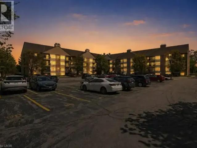 2 Bedroom Apartment Kitchener ON 102243156