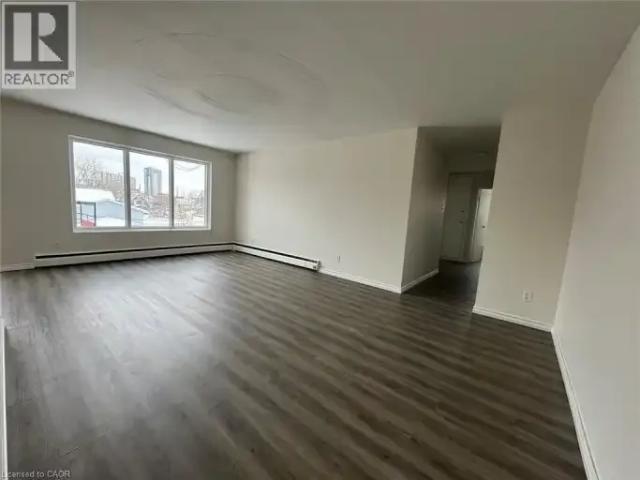 2 Bedroom Apartment Kitchener ON 102306722