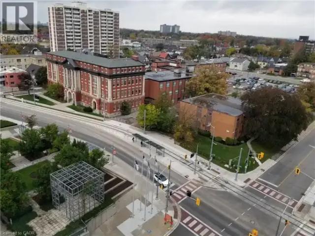 2 Bedroom Apartment Kitchener ON 103740025