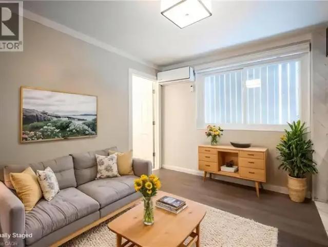 2 Bedroom Apartment Kitchener ON 103091645