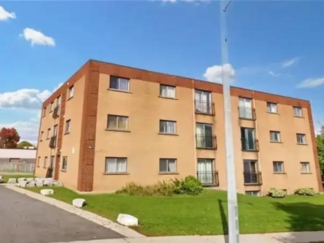 2 Bedroom Apartment Kitchener ON LS100171062