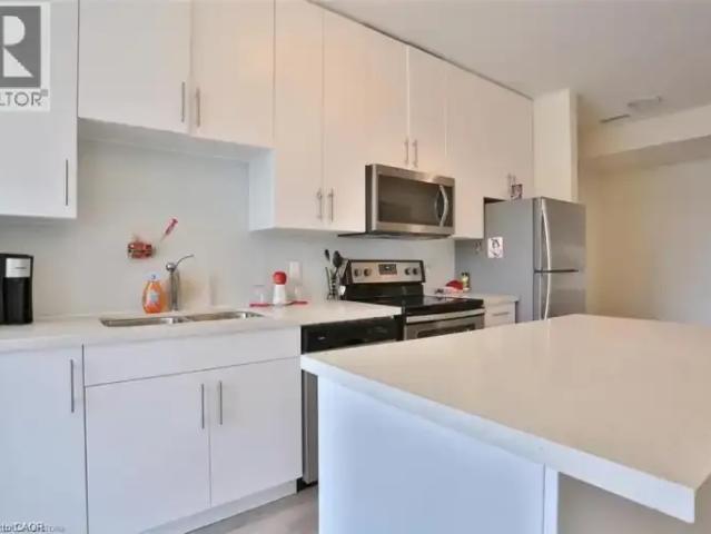 2 Bedroom Apartment Kitchener ON LS103119085