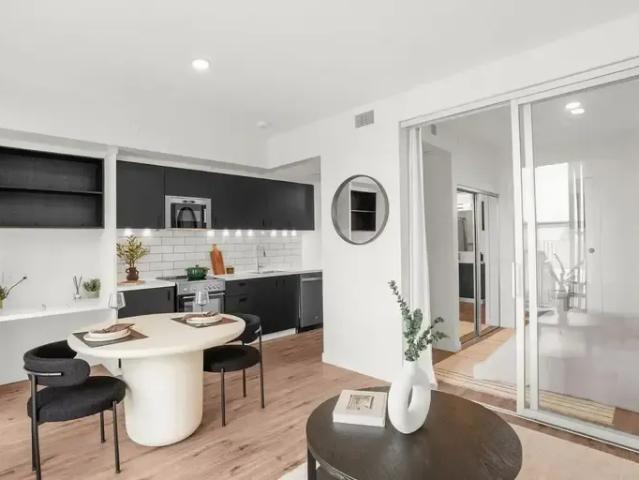 2 Bedroom Apartment Lucan ON 94834051