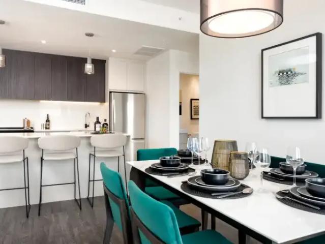 2 Bedroom Apartment Laval QC 96590234