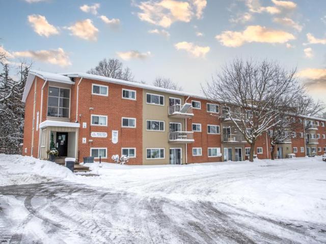 2 Bedroom Apartment London ON 90558272