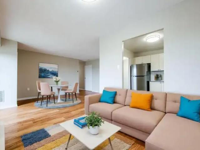 2 Bedroom Apartment London ON LS101985619