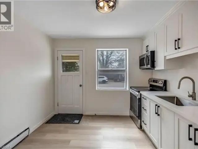 2 Bedroom Apartment London ON LS102518875