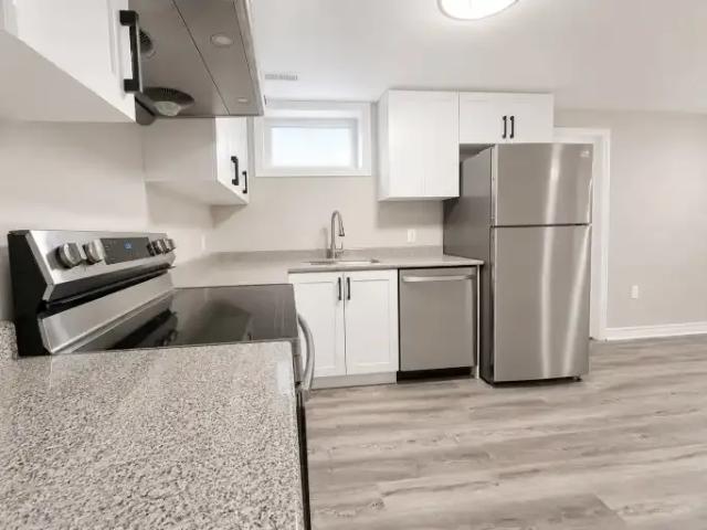2 Bedroom Apartment Peterborough ON 104106360