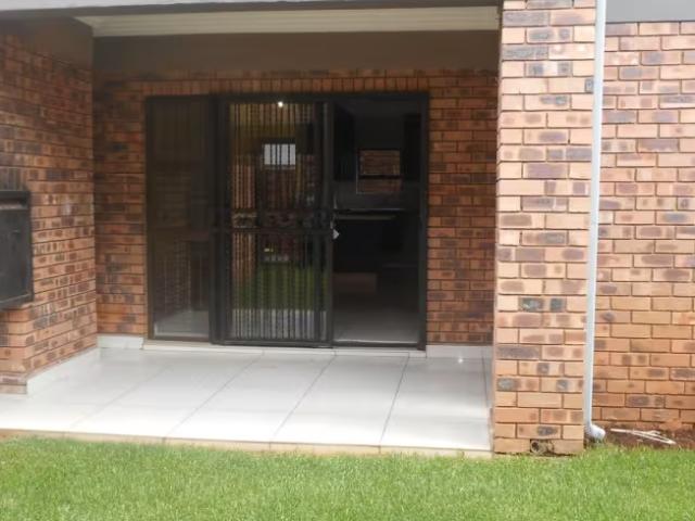 2 Bedroom Apartment Ravensklip Ravensklip 103403782