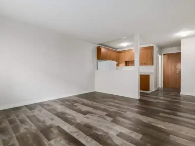 2 Bedroom Apartment Regina SK LS102844628