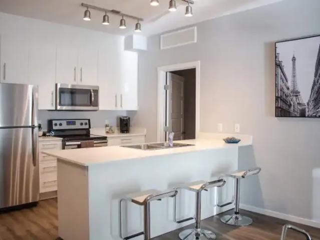 2 Bedroom Apartment Regina SK LS102844983