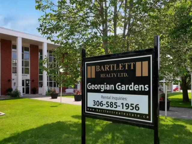 2 Bedroom Apartment Regina SK LS102882695