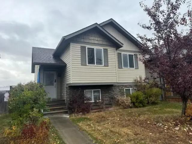 2 Bedroom Apartment Red Deer AB 102243090