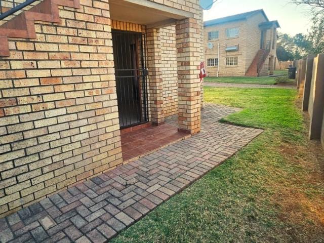 2 Bedroom Apartment Rented in Waterval East