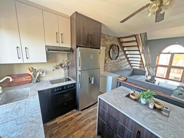 2 Bedroom Apartment Rented in Bryanston