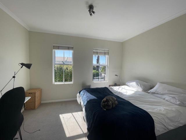 2 Bedroom apartment rented in Kirstenhof, Cape Town