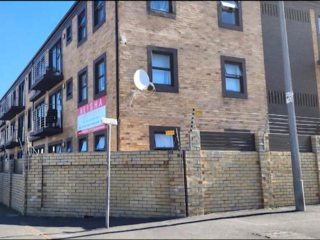 2 Bedroom apartment rented in Retreat, Cape Town