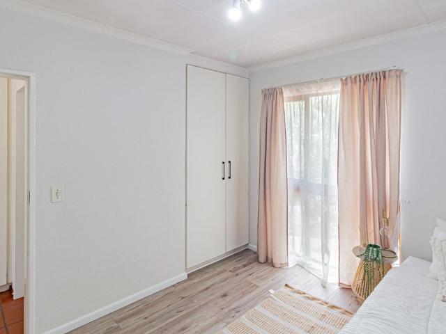 2 Bedroom apartment rented in Strathavon, Sandton