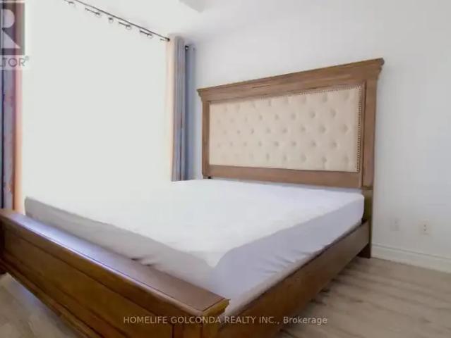 2 Bedroom Apartment Richmond Hill ON 102306756