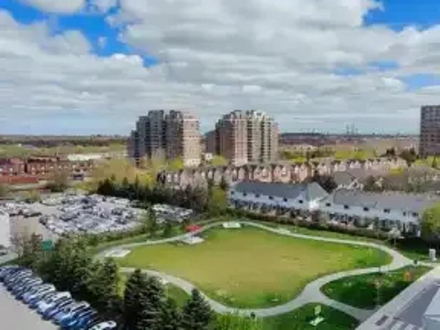 2 Bedroom Apartment Richmond Hill ON 103579422