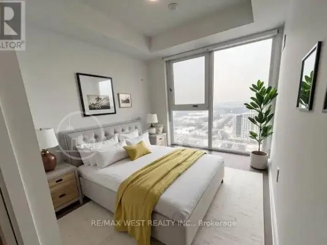 2 Bedroom Apartment Richmond Hill ON 103958808