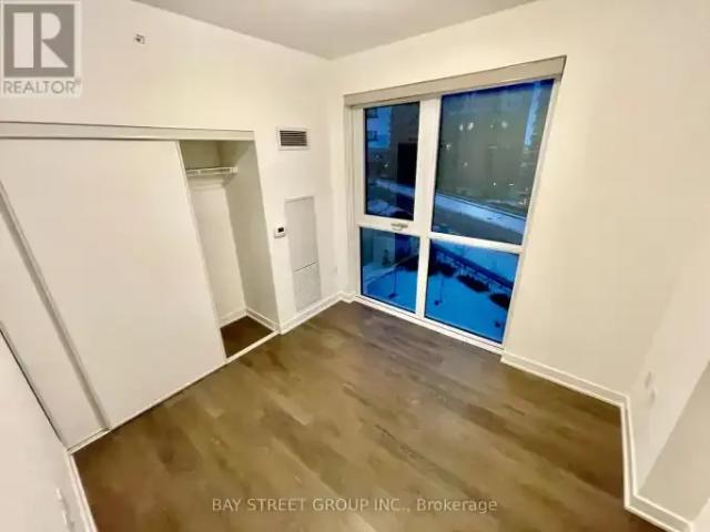 2 Bedroom Apartment Richmond Hill ON LS102518911