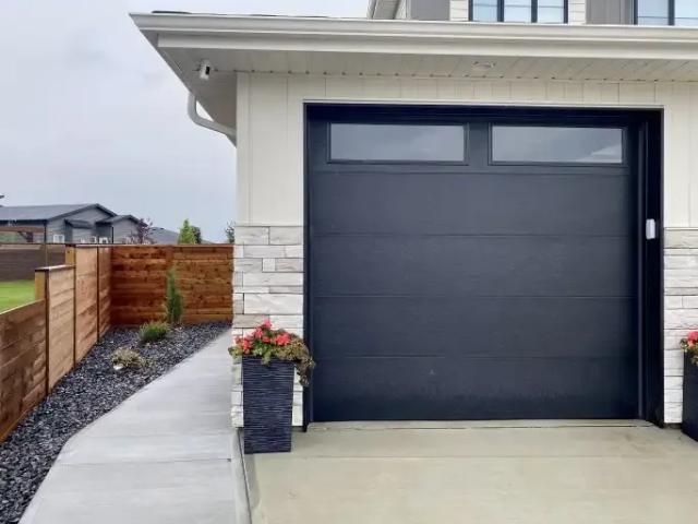 2 Bedroom Apartment St. Albert AB 104888658