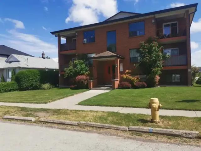 2 Bedroom Apartment St. Catharines ON 103301186