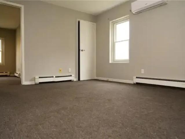 2 Bedroom Apartment St. Catharines ON LS102915329