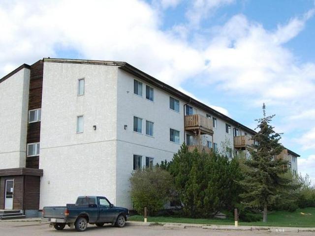 2 Bedroom Apartment St. Paul AB 97741457