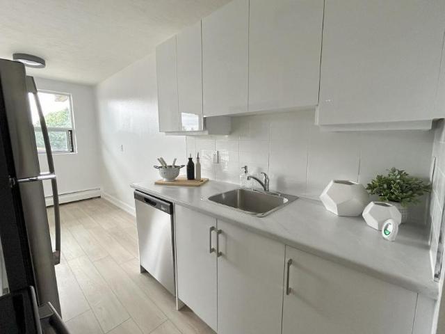 1 Bedroom Apartment Stratford ON 86572439