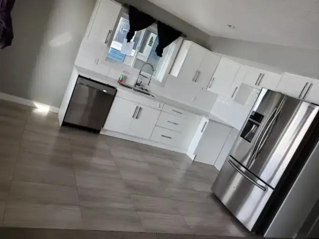 2 Bedroom Apartment Strathmore AB LS101909922