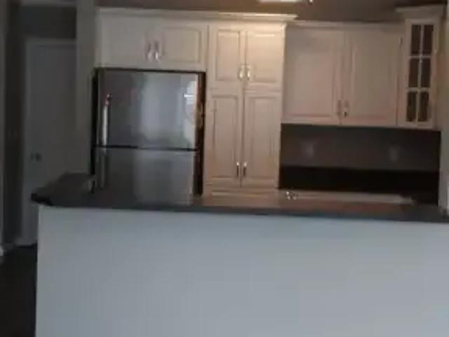 2 Bedroom Apartment Strathmore AB LS102952053