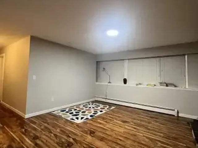 2 Bedroom Apartment Surrey BC 101301552