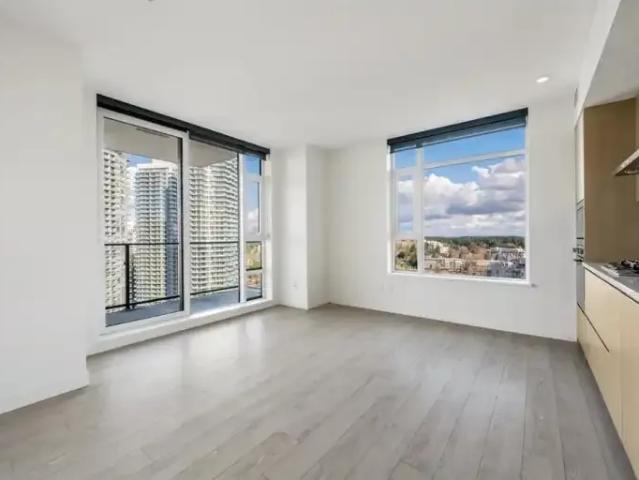 2 Bedroom Apartment Surrey BC 102204268