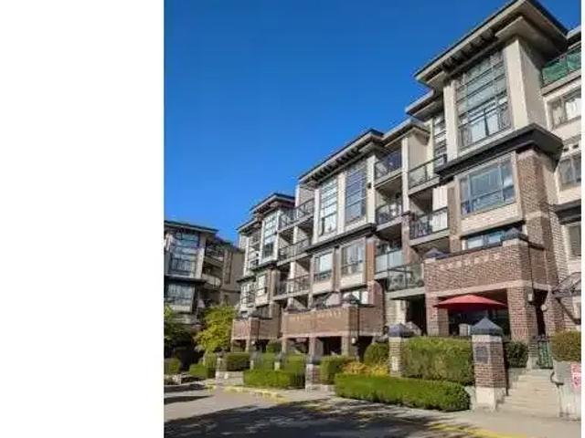2 Bedroom Apartment Surrey BC 103322780