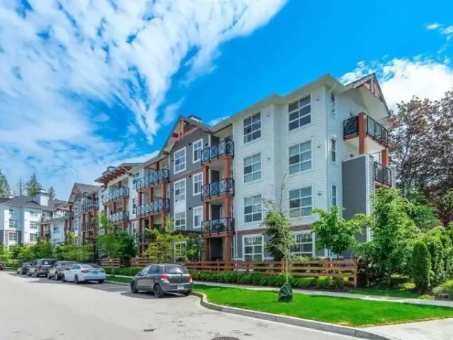 2 Bedroom Apartment Surrey BC 103390721