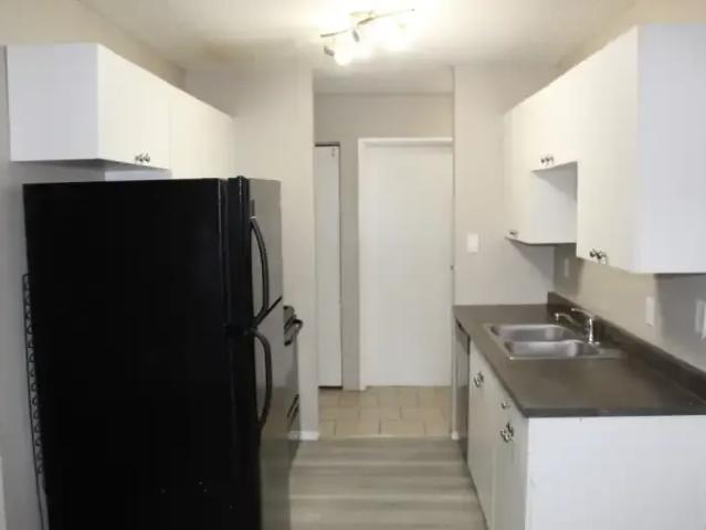 2 Bedroom Apartment Saskatoon SK 99221957