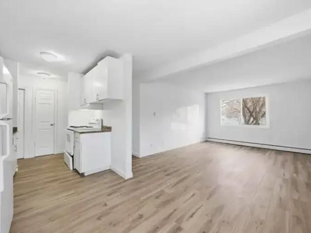 2 Bedroom Apartment Saskatoon SK 99673355