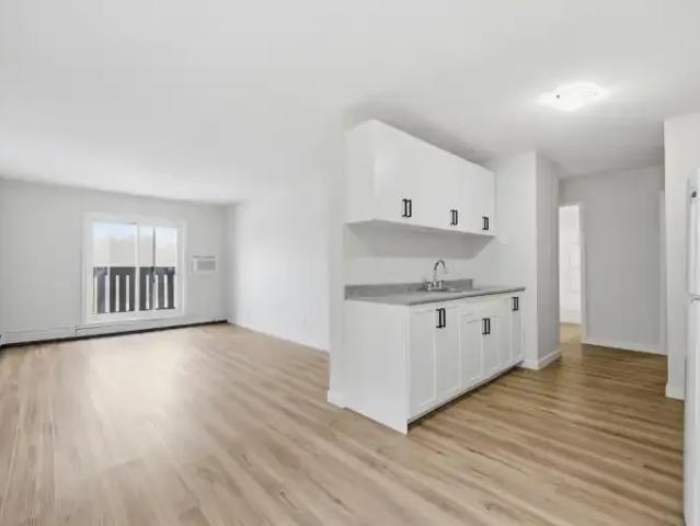 2 Bedroom Apartment Saskatoon SK 105022324