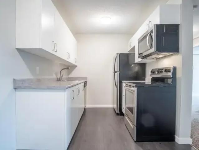 2 Bedroom Apartment Saskatoon SK LS103011337