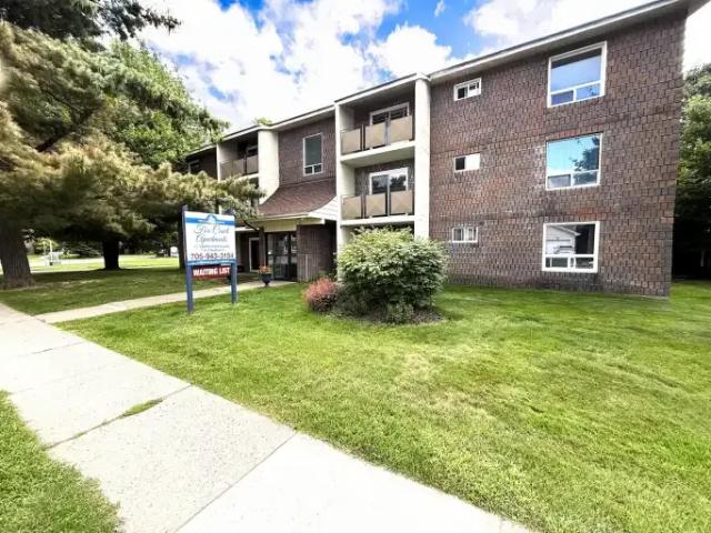 2 Bedroom Apartment Sault Ste. Marie ON 102270829