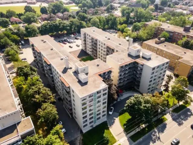 2 Bedroom Apartment Scarborough ON 103593940