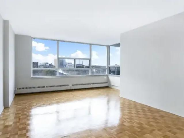 2 Bedroom Apartment Scarborough ON 103694938