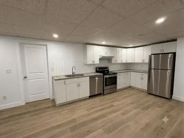 2 Bedroom Apartment Sherwood Park AB 104224418
