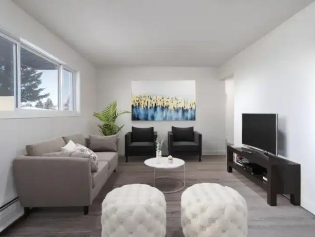 2 Bedroom Apartment Spruce Grove AB 104680705