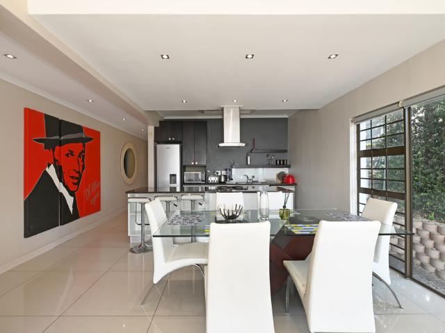 2 Bedroom Apartment To Let in Vredehoek | LIONLEAD Real Estate
