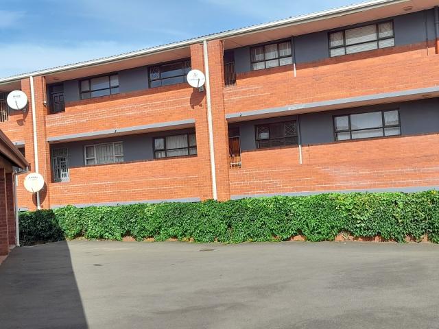 2 Bedroom Apartment To Let in Amanzimtoti