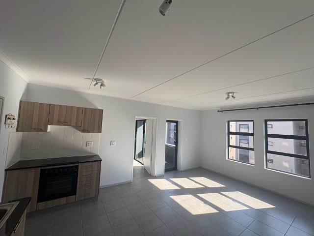 2 Bedroom Apartment To Let in Athlone Park