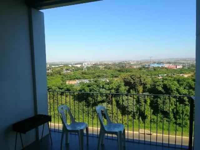 2 Bedroom Apartment To Let in Athlone Park